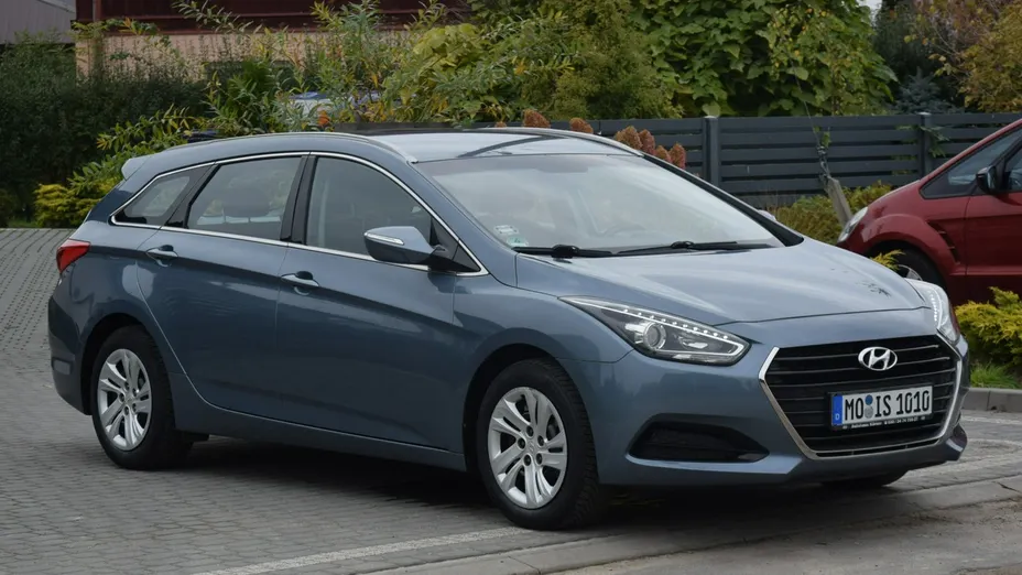 HYUNDAI i40 -
