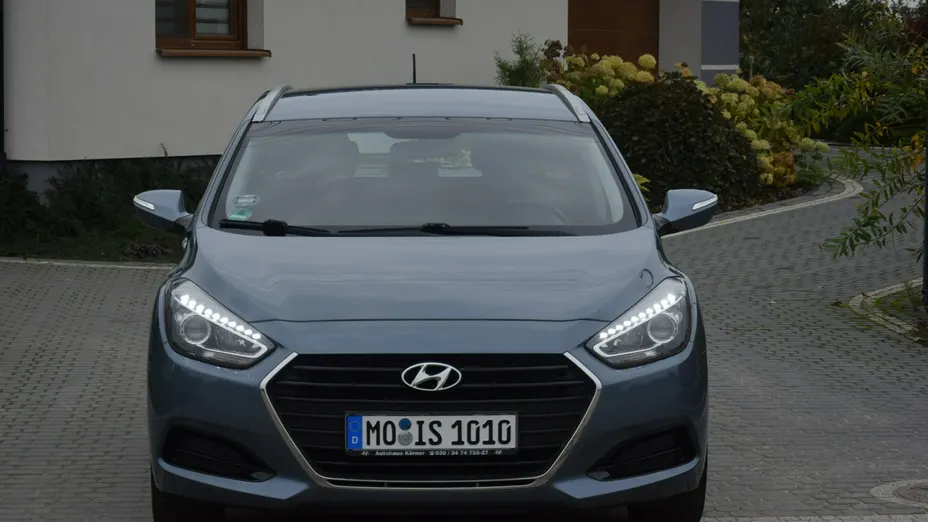 HYUNDAI i40 -