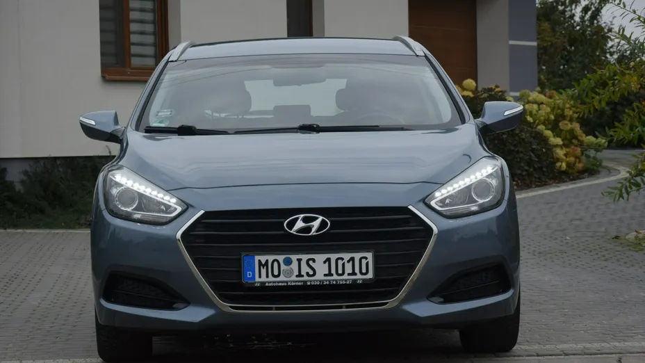 HYUNDAI i40 -