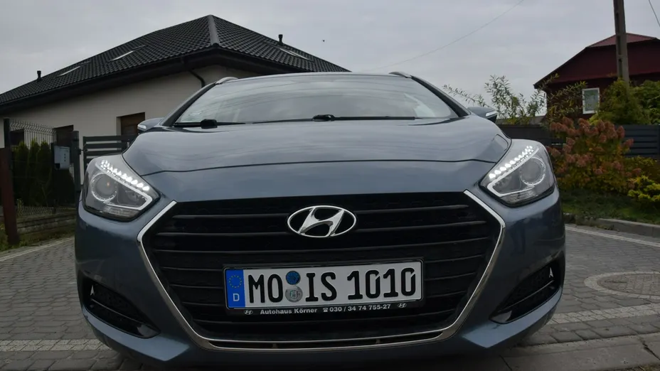 HYUNDAI i40 -