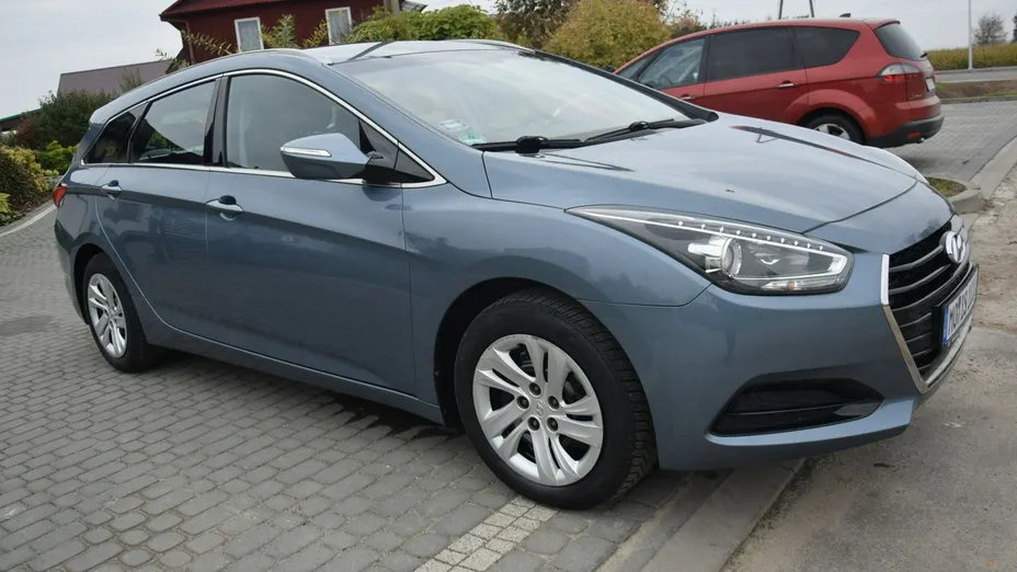 HYUNDAI i40 -