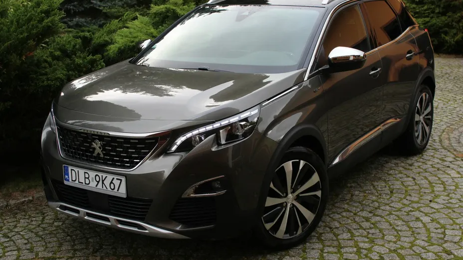 PEUGEOT 3008 -
