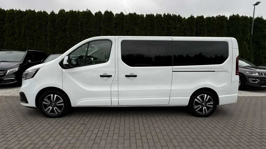 RENAULT Trafic -