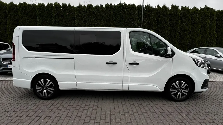 RENAULT Trafic -