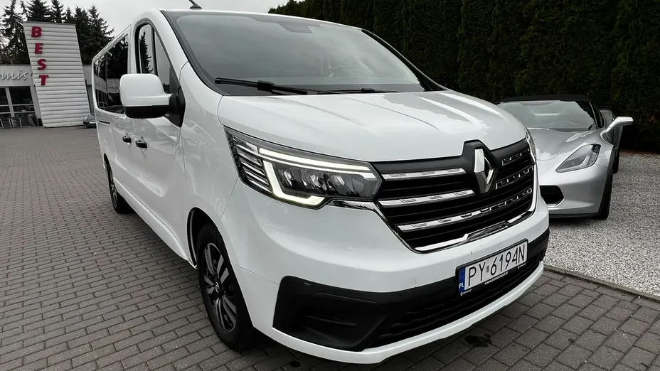 RENAULT Trafic -