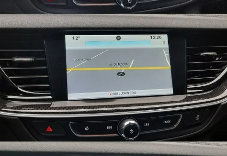 OPEL Insignia -