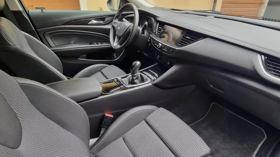 OPEL Insignia -