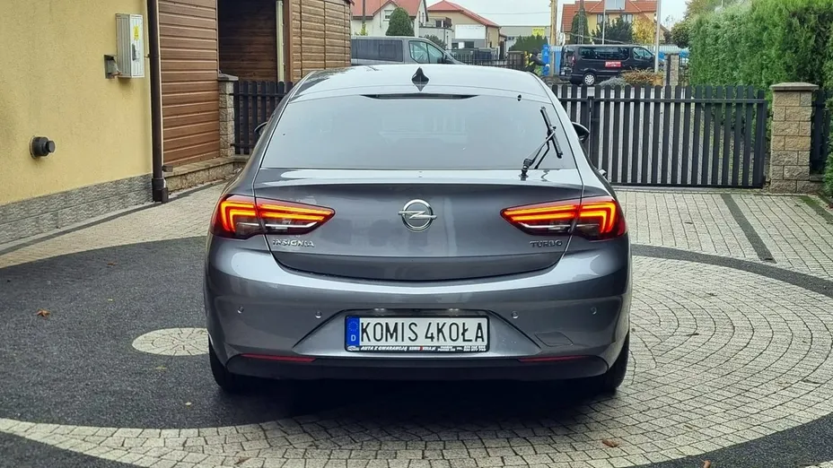OPEL Insignia -