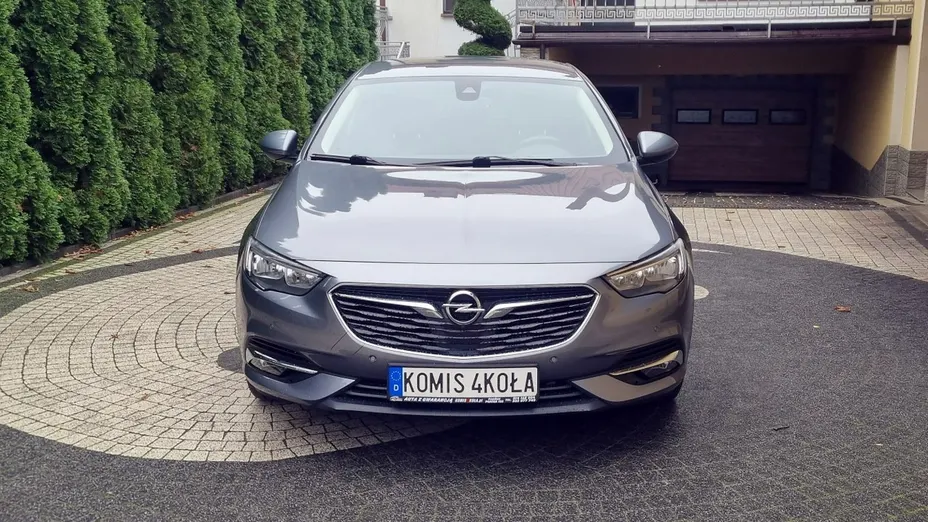 OPEL Insignia -