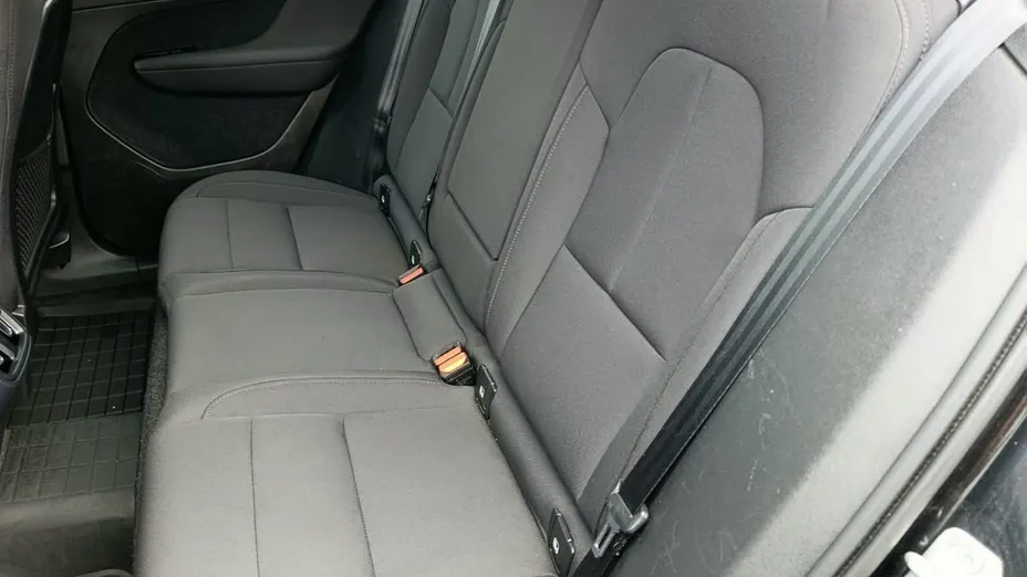 VOLVO XC40 -