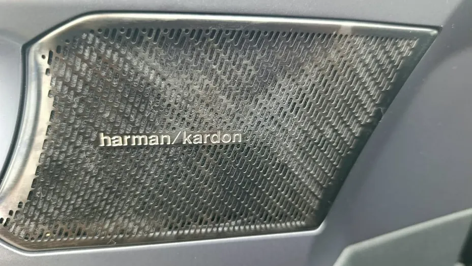 VOLVO XC40 -