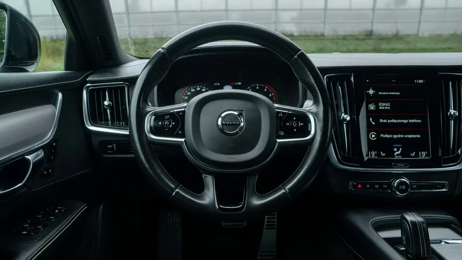 VOLVO S90 -
