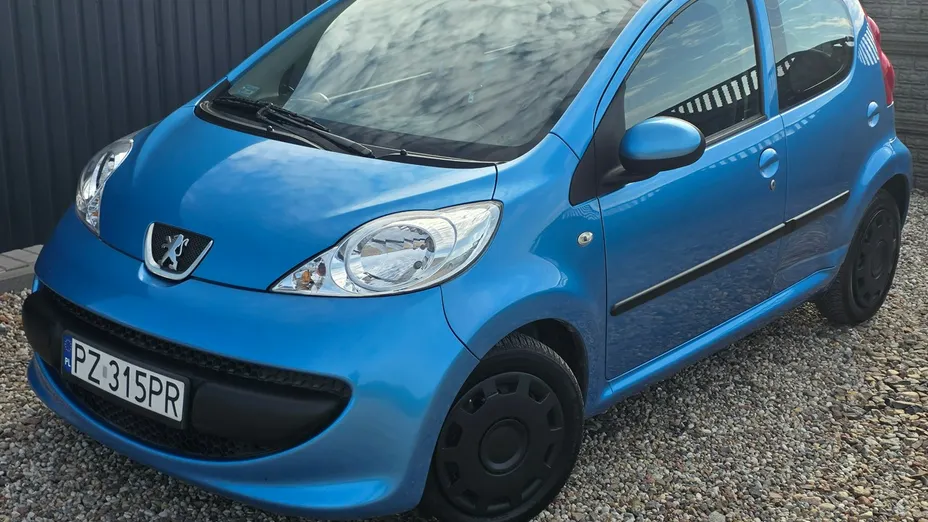 PEUGEOT 107 -