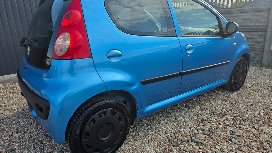 PEUGEOT 107 -