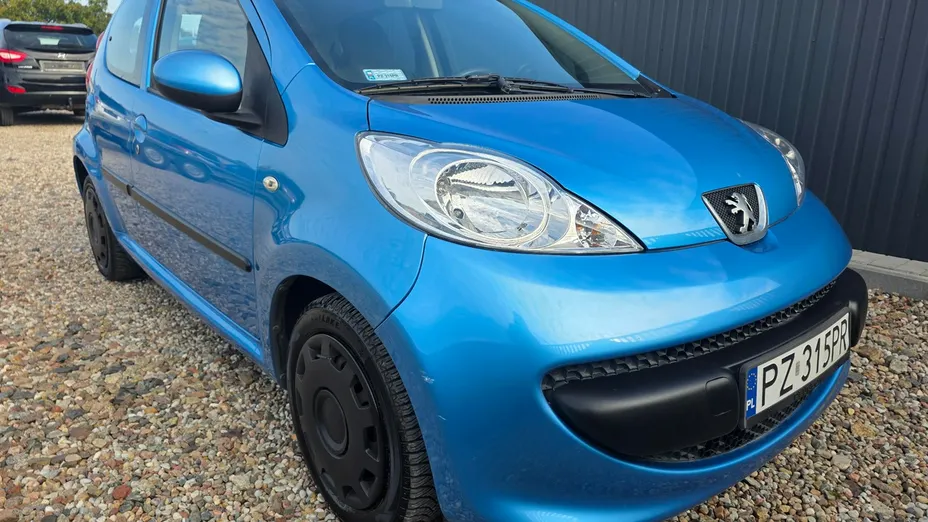 PEUGEOT 107 -