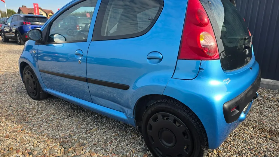 PEUGEOT 107 -