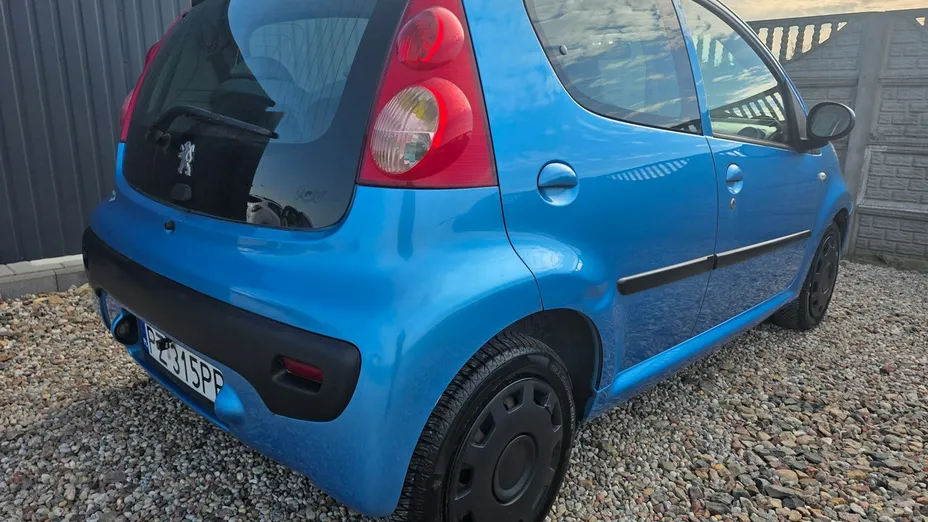 PEUGEOT 107 -
