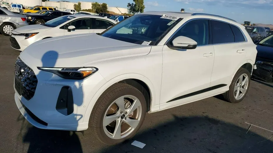 AUDI Q5 -