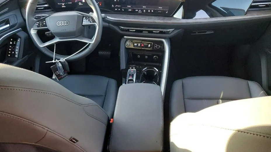 AUDI Q5 -
