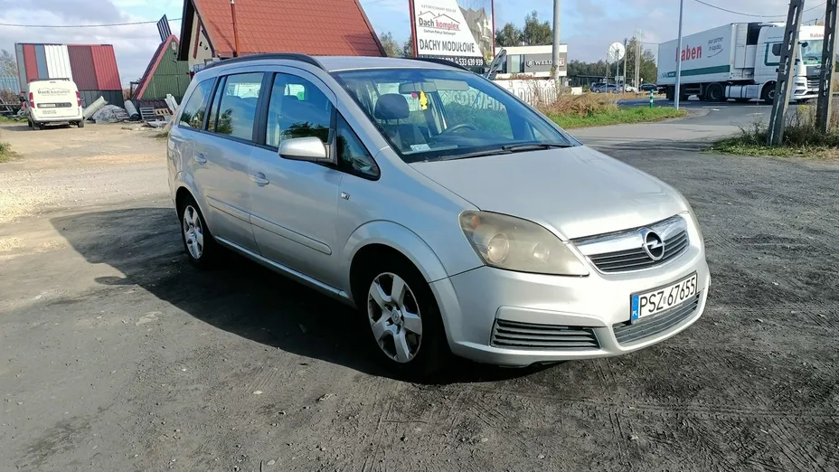 OPEL Zafira -
