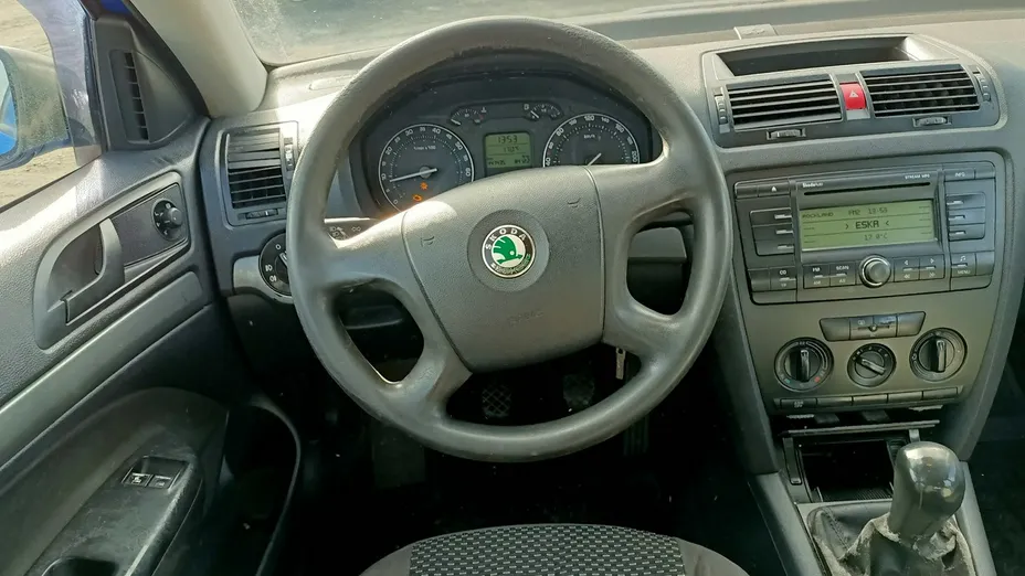 SKODA Octavia -