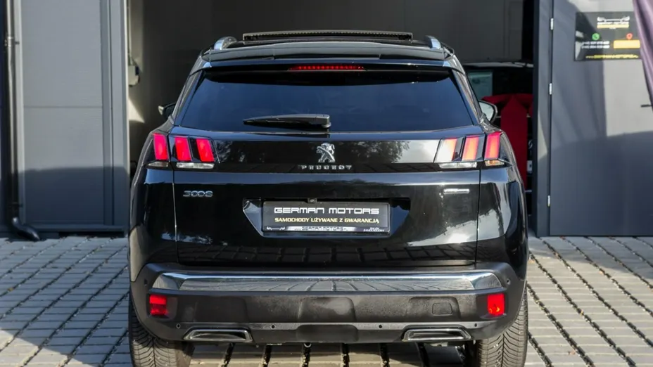 PEUGEOT 3008 -