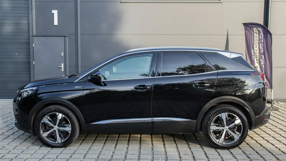 PEUGEOT 3008 -