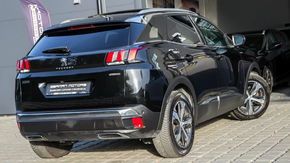 PEUGEOT 3008 -