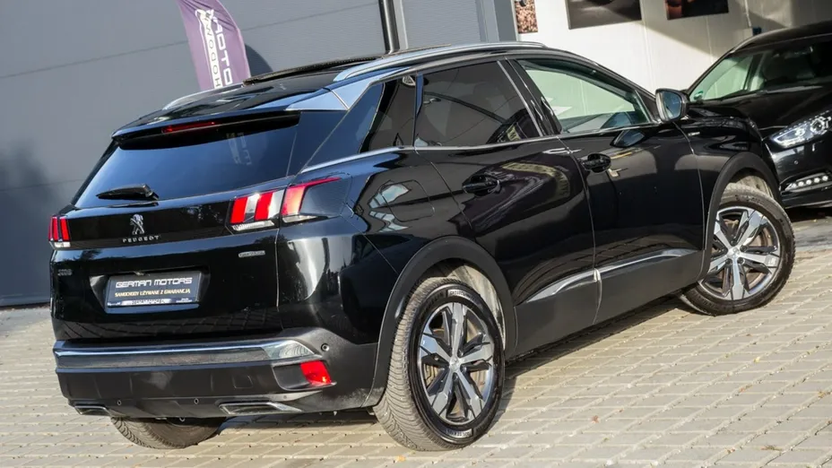 PEUGEOT 3008 -