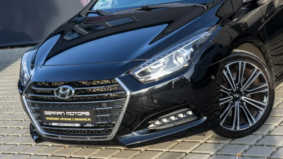 HYUNDAI i40 -