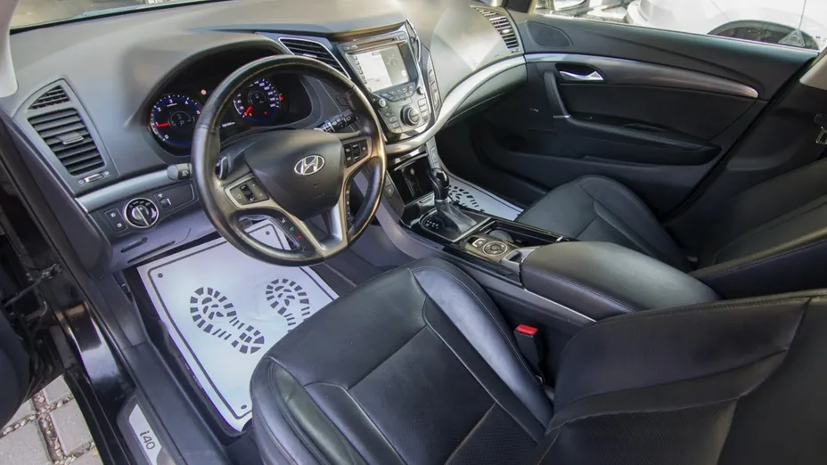HYUNDAI i40 -