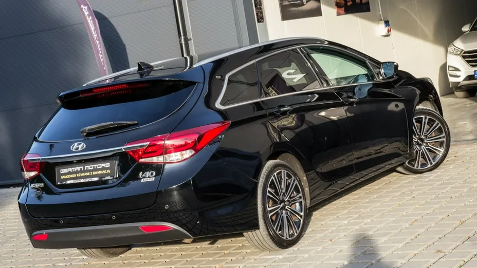 HYUNDAI i40 -