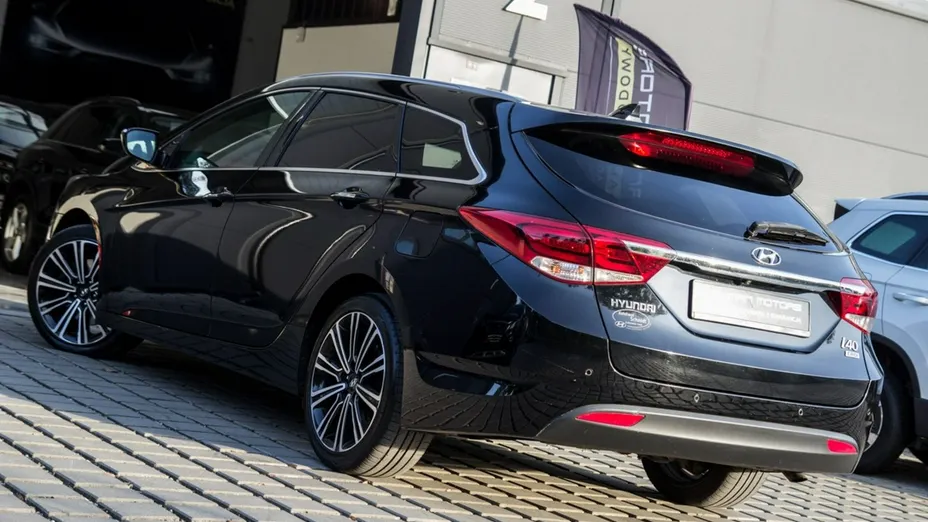 HYUNDAI i40 -