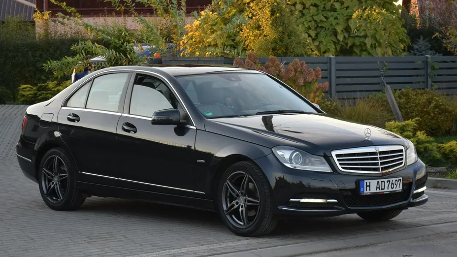 MERCEDES-BENZ C Klasa -