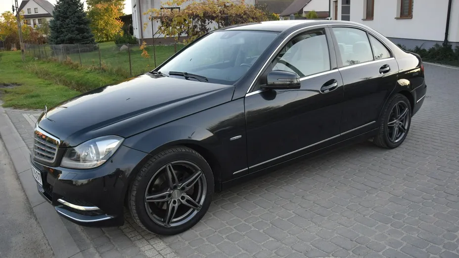 MERCEDES-BENZ C Klasa -