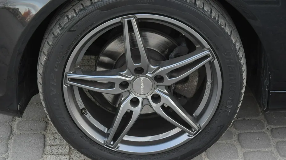MERCEDES-BENZ C Klasa -