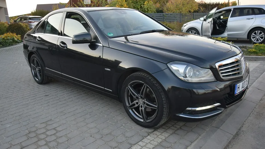 MERCEDES-BENZ C Klasa -