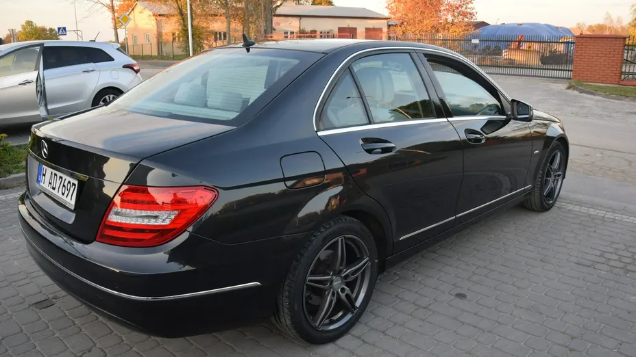 MERCEDES-BENZ C Klasa -
