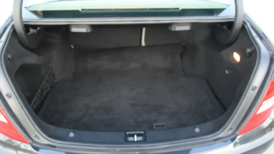 MERCEDES-BENZ C Klasa -