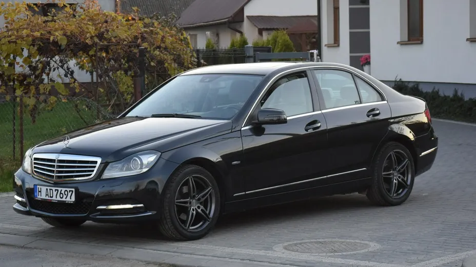 MERCEDES-BENZ C Klasa -