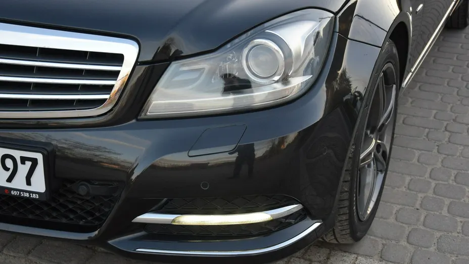 MERCEDES-BENZ C Klasa -
