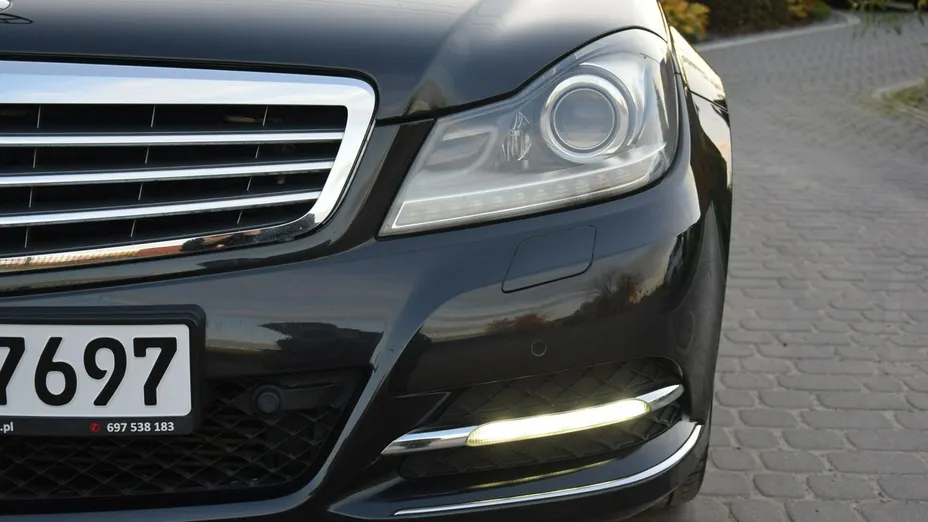 MERCEDES-BENZ C Klasa -