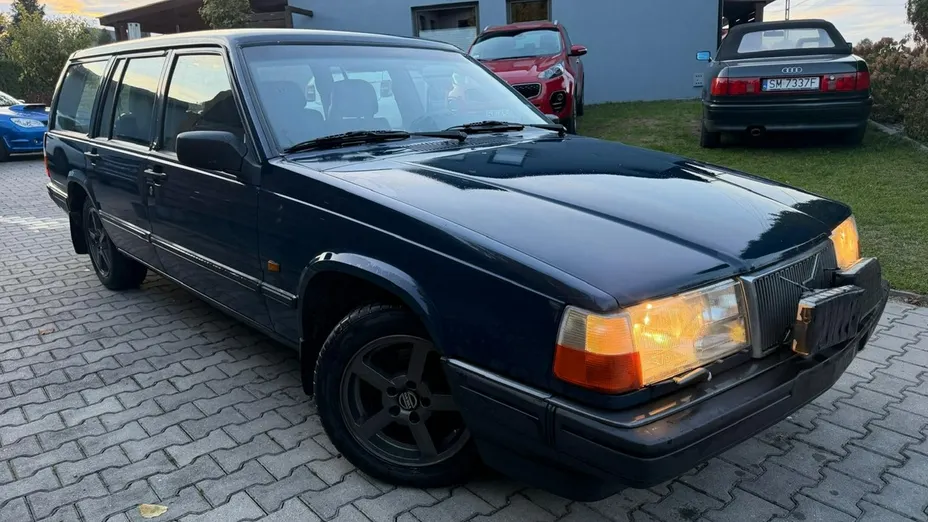 VOLVO 940 -