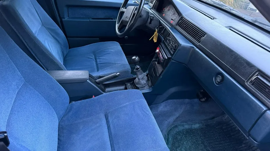 VOLVO 940 -