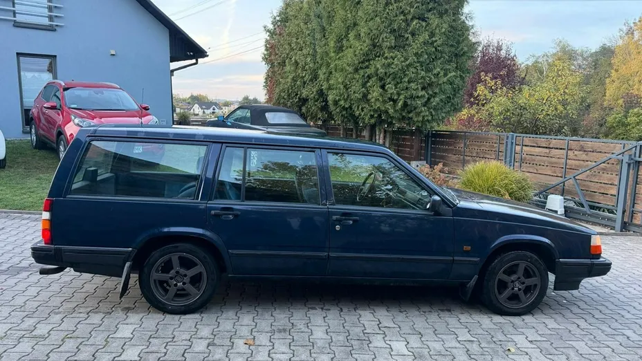 VOLVO 940 -