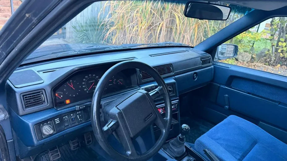 VOLVO 940 -