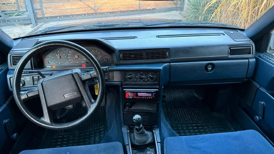 VOLVO 940 -