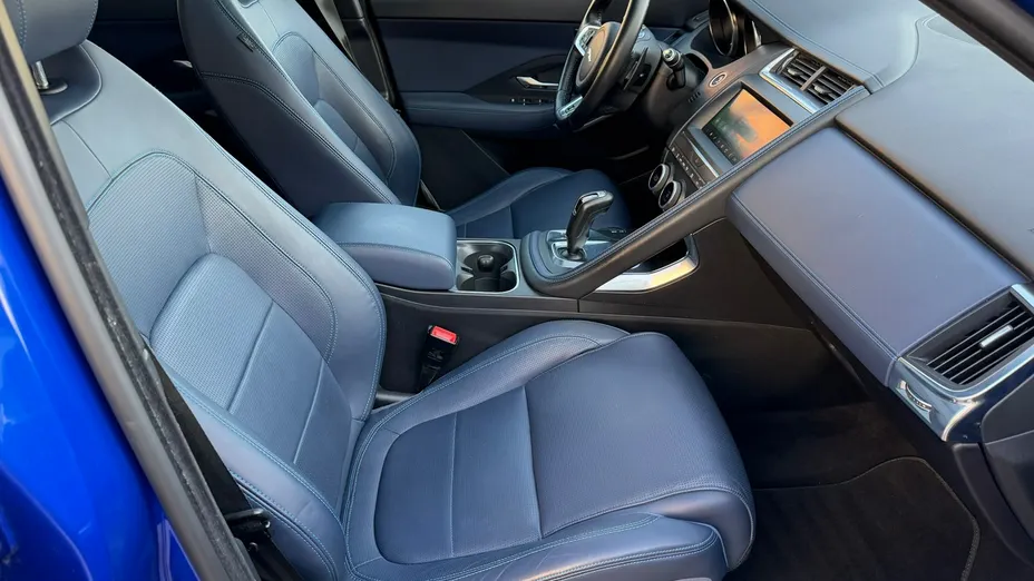 JAGUAR E-Pace -