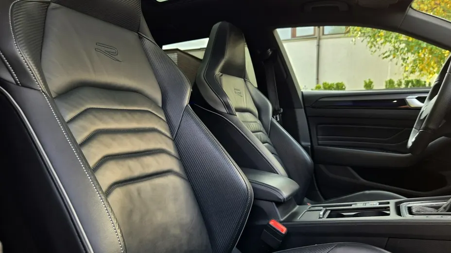 VOLKSWAGEN Arteon -