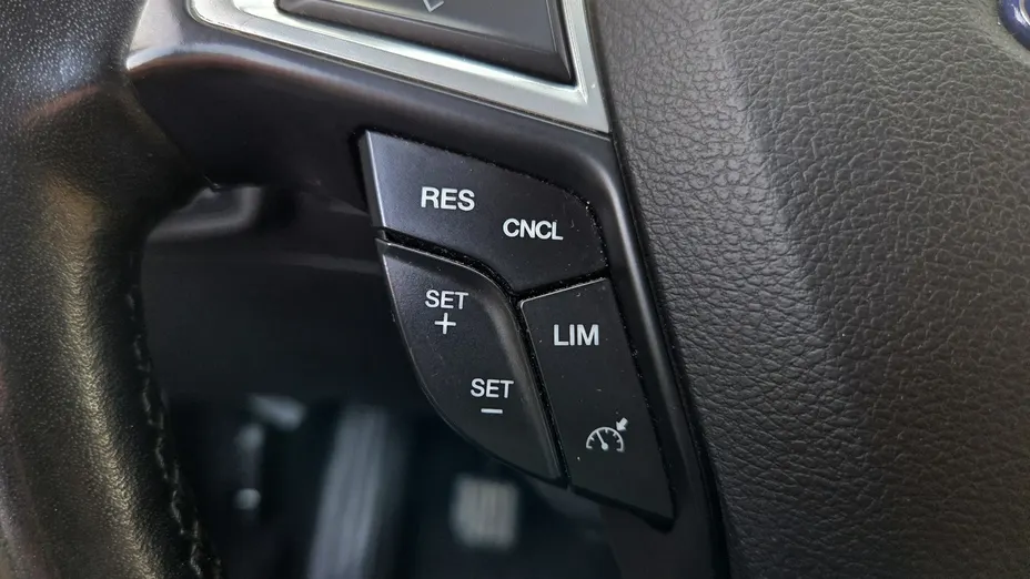 FORD Mondeo -